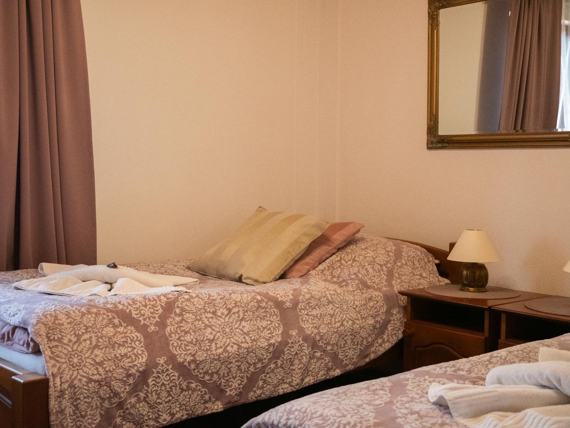 U Krba Hotel Nitra Buitenkant foto