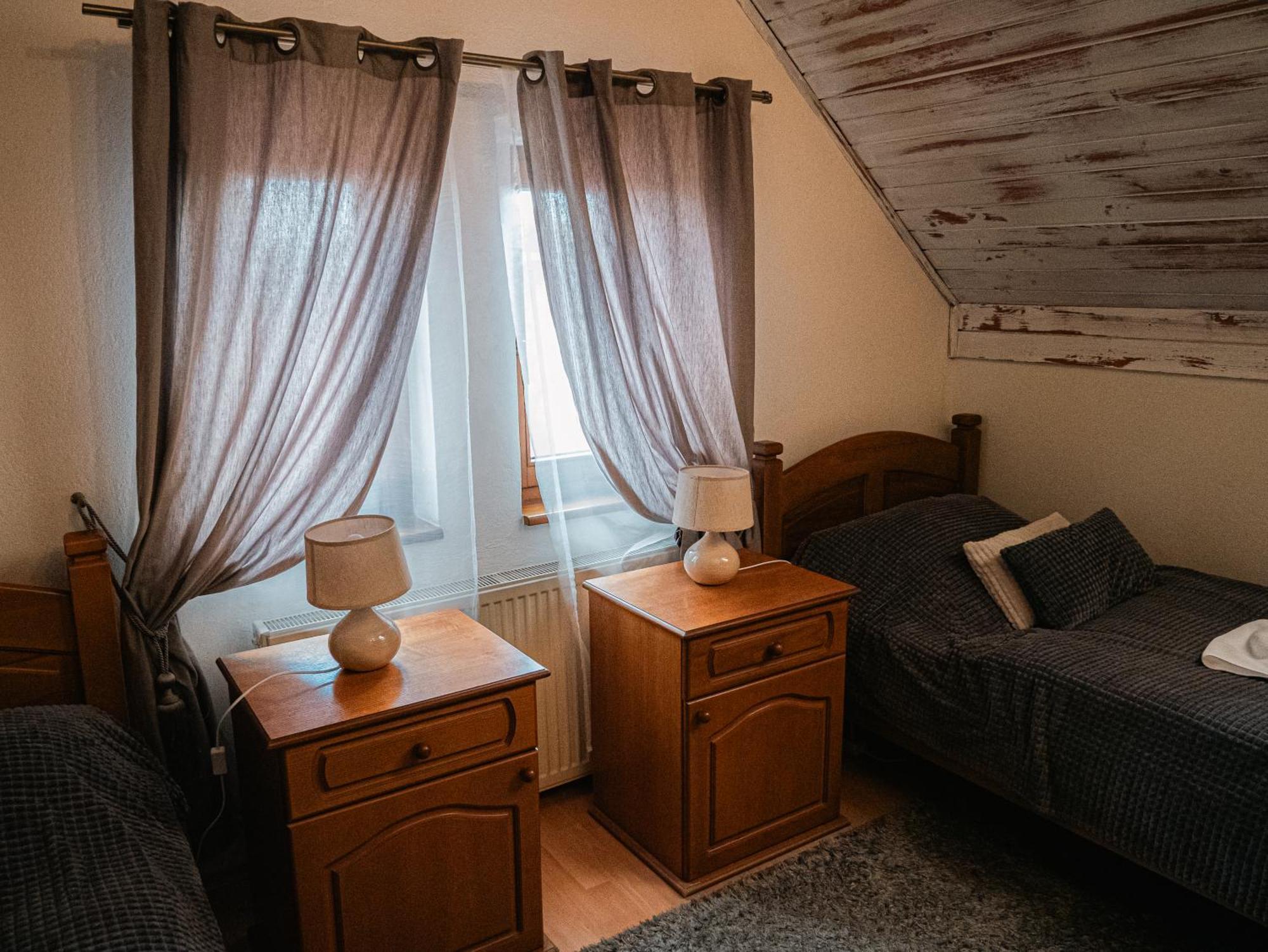 U Krba Hotel Nitra Buitenkant foto
