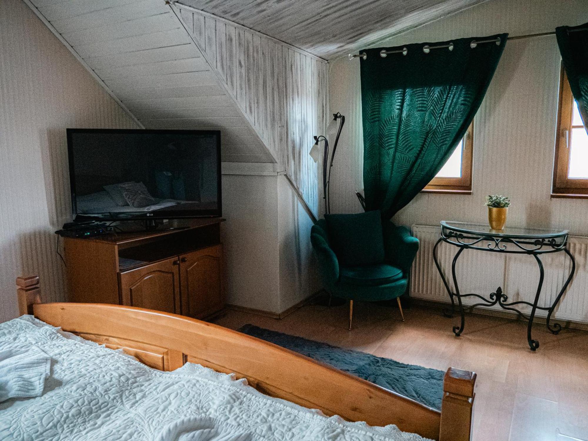 U Krba Hotel Nitra Buitenkant foto