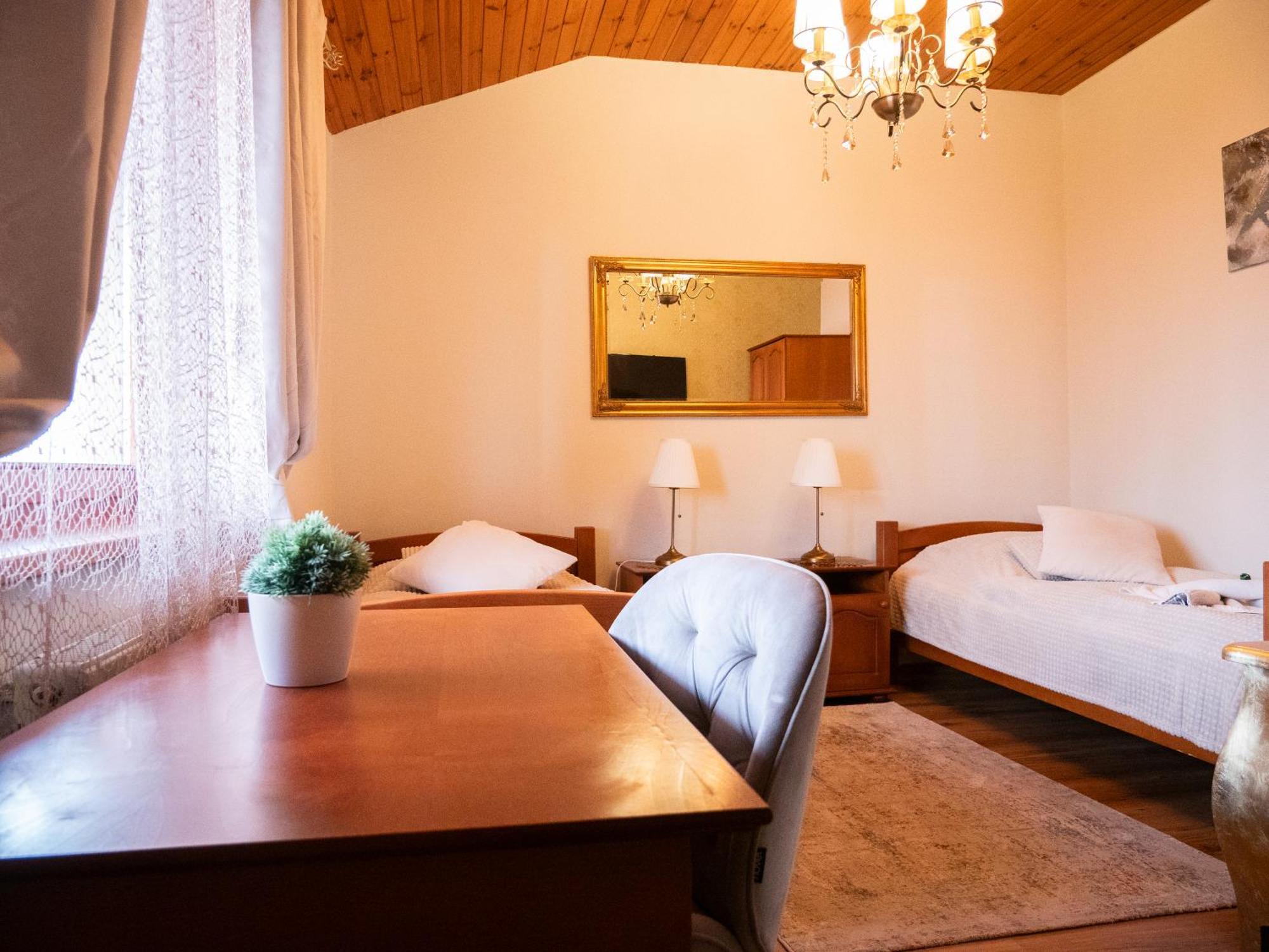 U Krba Hotel Nitra Buitenkant foto