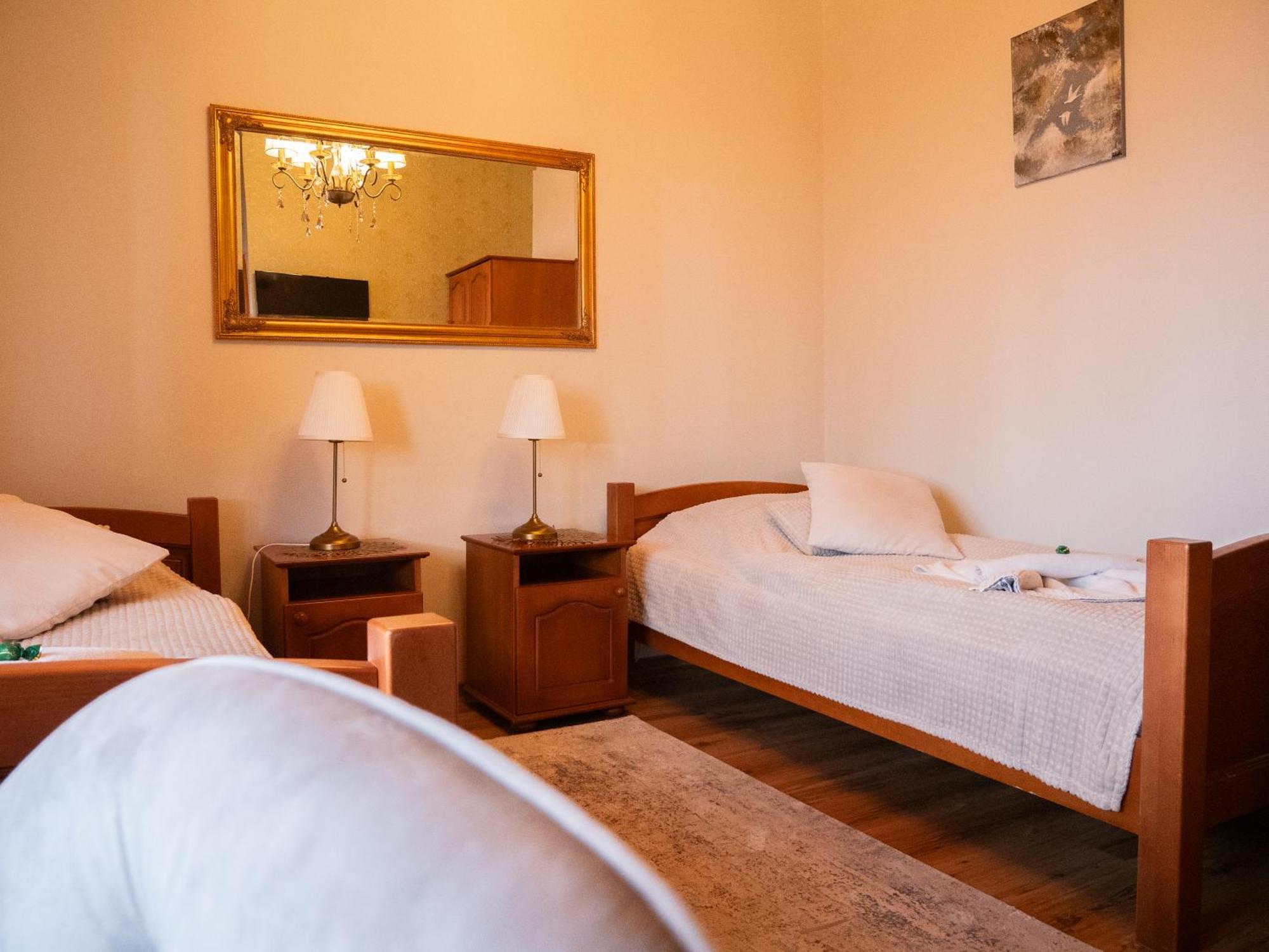 U Krba Hotel Nitra Buitenkant foto